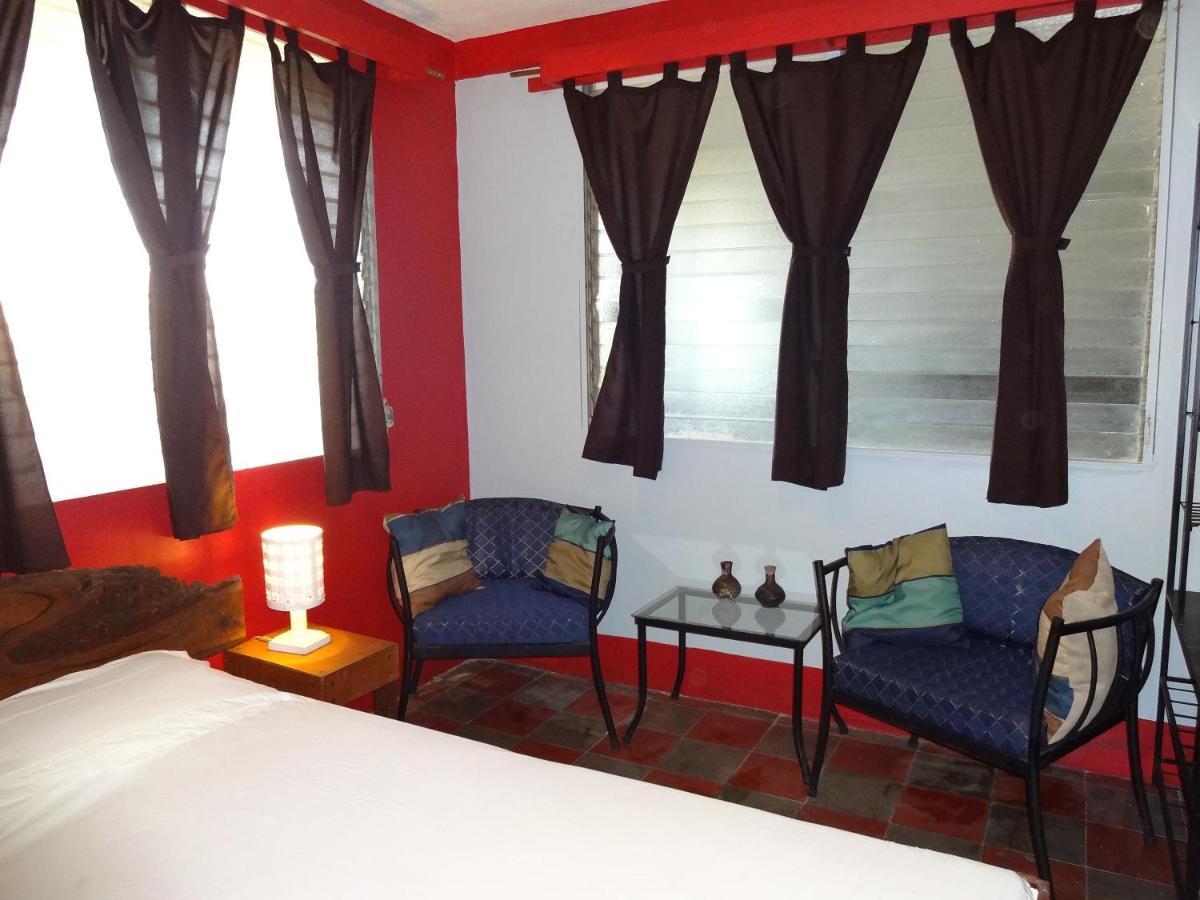 Hostal Harvest House León Zewnętrze zdjęcie